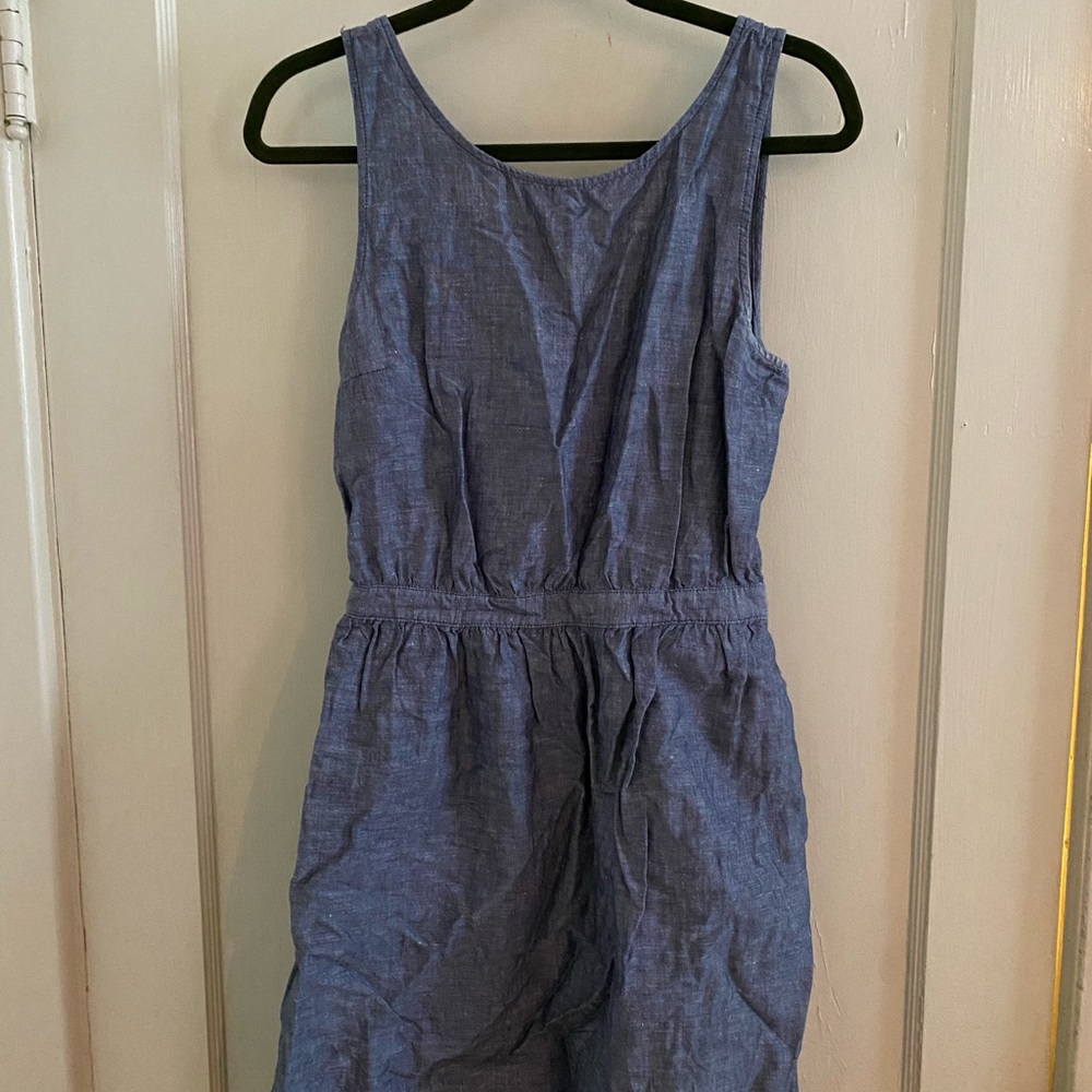 Chambray Dress with Pockets!. Sz M